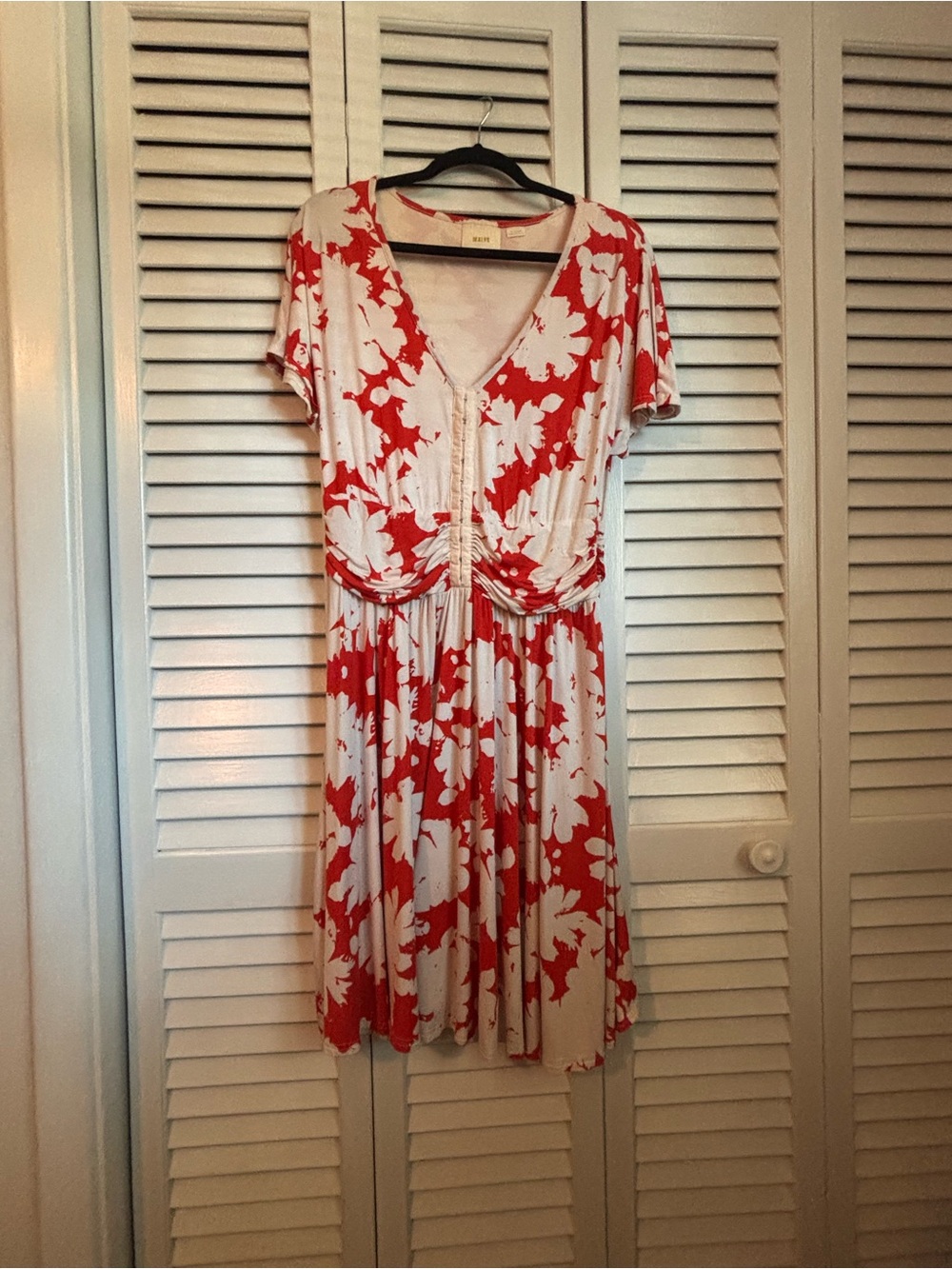 Maeve Attention Getter Dramatic Cream and Orange Floral V-Neck Midi Dress